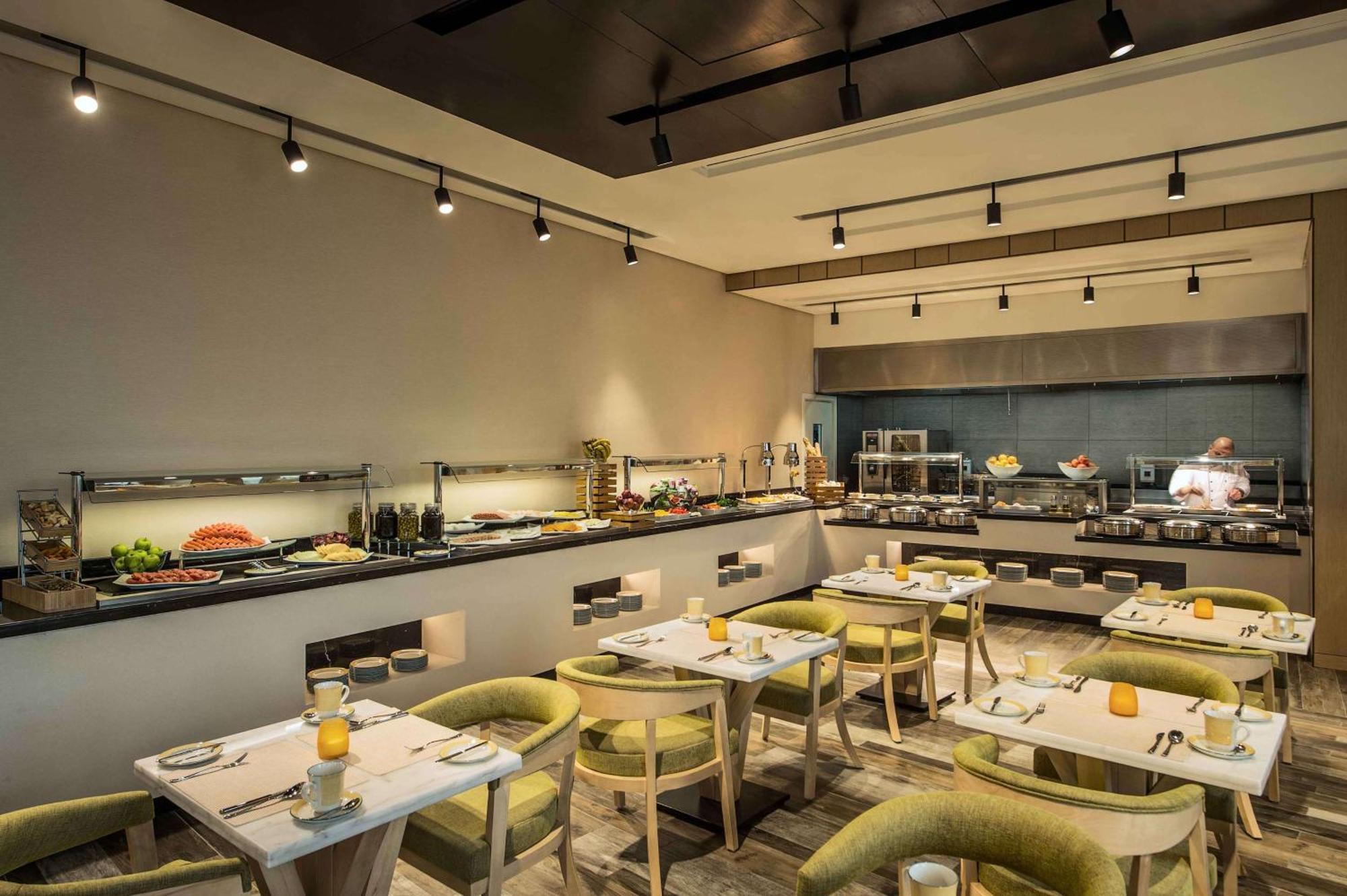 Hilton Garden Inn Al Khobar Exterior foto