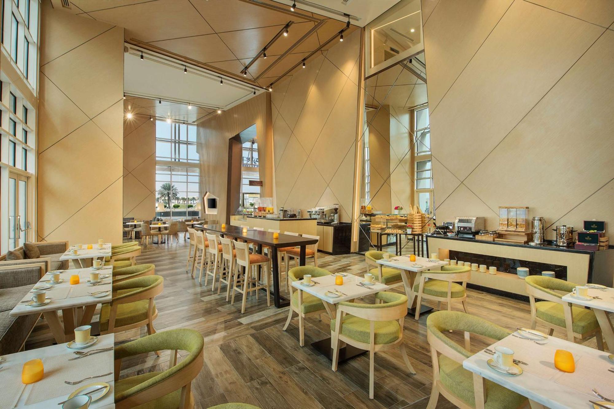 Hilton Garden Inn Al Khobar Exterior foto